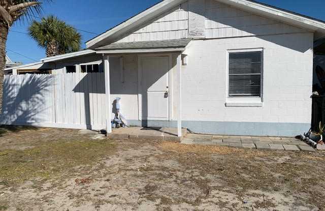 618 Wisteria Street - B photos photos