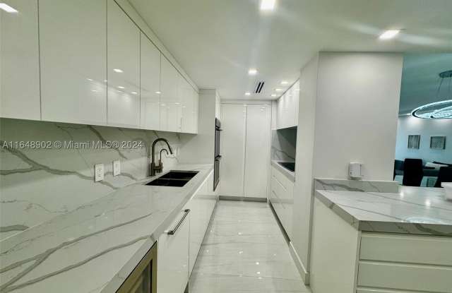 9801 Collins Ave photos photos 9801 Collins Ave photos photos