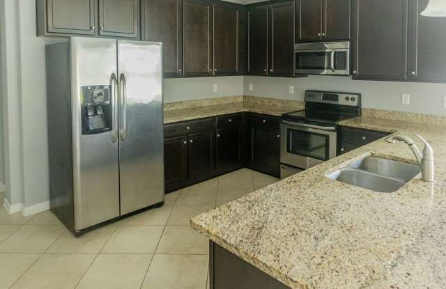 10104 Bedford Lakes Court Gallery 3