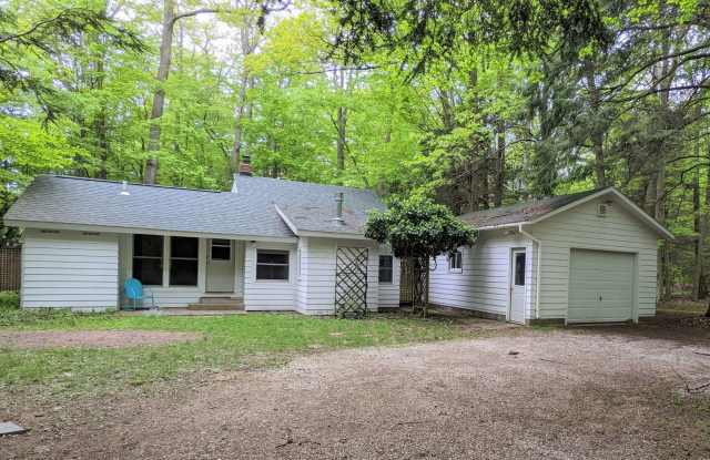 935 Scenic, Cute home near lake Michigan (available August 15) photos photos