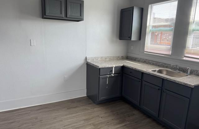 3724 Wager Avenue - 3 (3726 A1) UP Right Gallery 3
