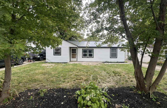 1618 South Oakdale Drive - 1618 South Oakdale Drive, Yorktown, IN 47396