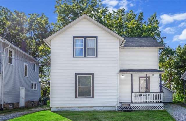 2417 2nd Street unit: 1 photos photos