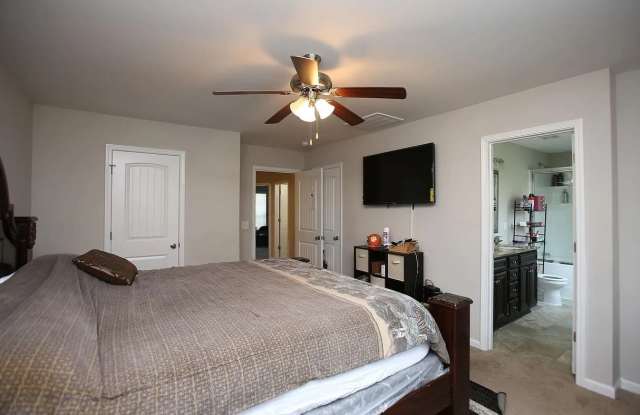 17 Apple Tree Court Gallery 2