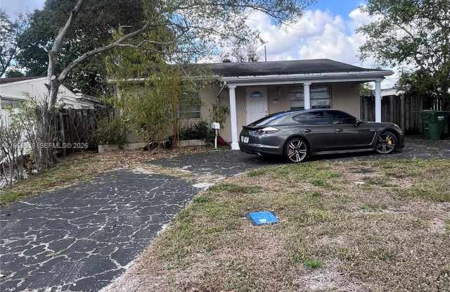 114 SW 67th Ter photos photos