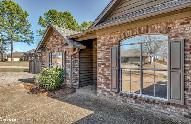 100 Mason Way photos photos