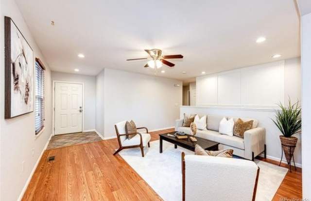 Spacious 5BR/3B House in Englewood/Parker Gallery 4