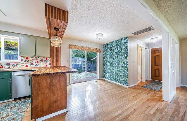 3 Bed 2 Bath Home photos photos