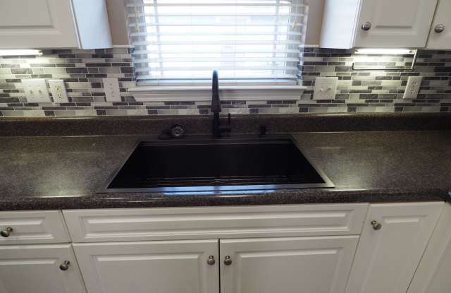 Gulf Shores Cottage close to park and schools! photos photos