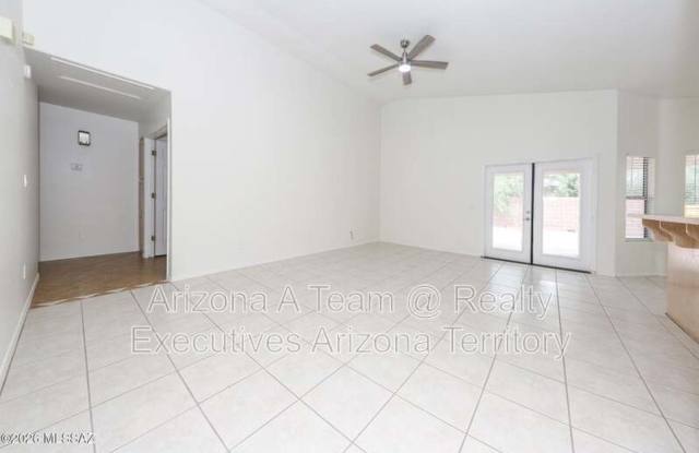 1562 West Via De Chapala Gallery 4