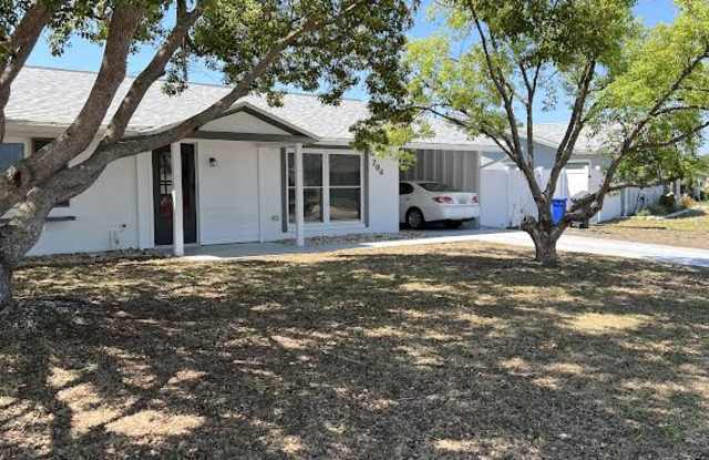 704 Torrey Pines Avenue photos photos