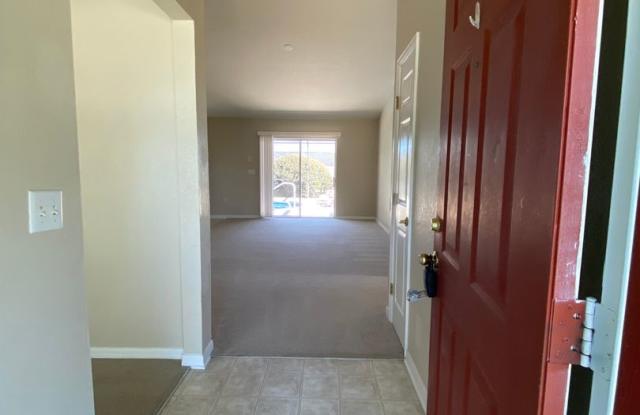 Home for rent Gallery 4
