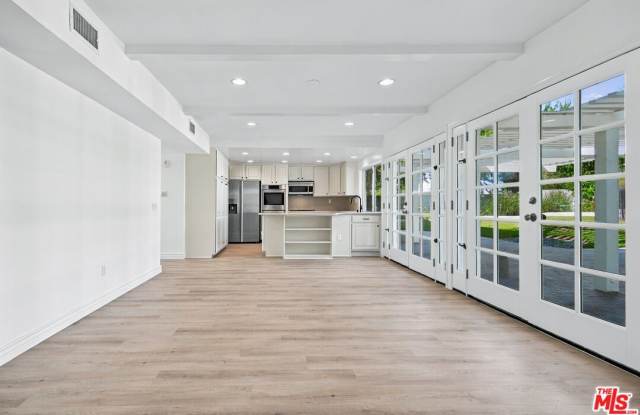 22777 Brenford St Gallery 2