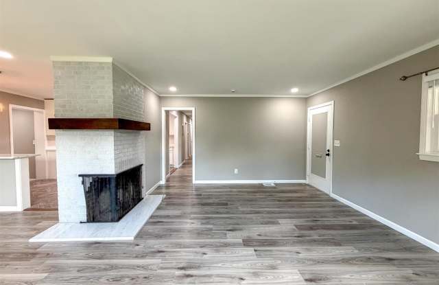 1815 Hallmark Dr Gallery 3
