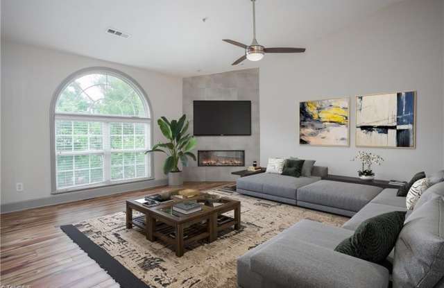 3725 Morris Farm Drive Gallery 3