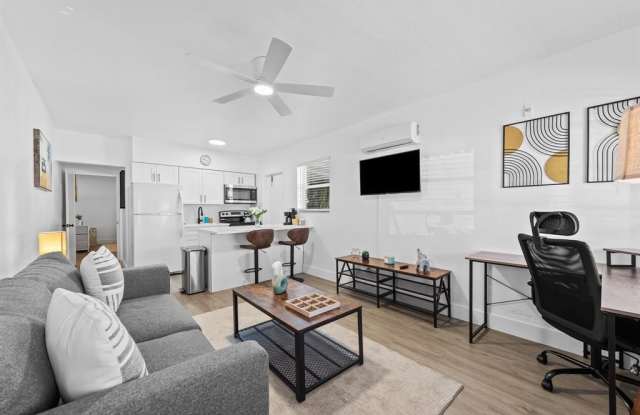 310 NE 6th St - 310 Northeast 6th Street, Hallandale Beach, FL 33009