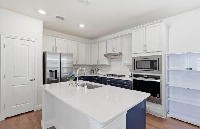 1704 Blakely Place Gallery 3
