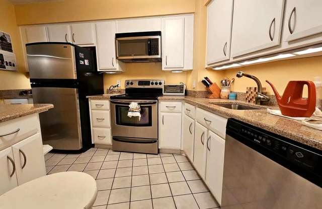 100 Severn Ave - 100 Severn Avenue, Annapolis, MD 21403