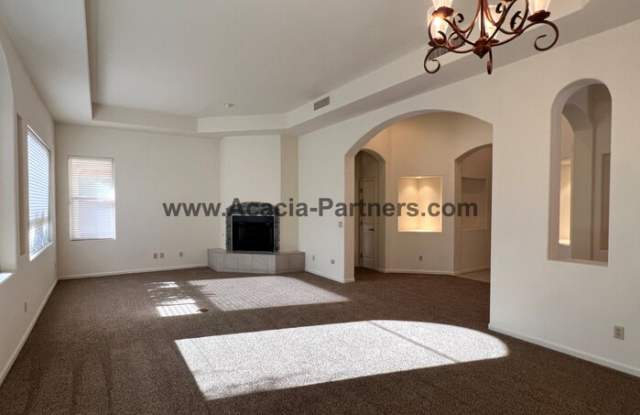 5347 North Ridge Spring Place Gallery 3