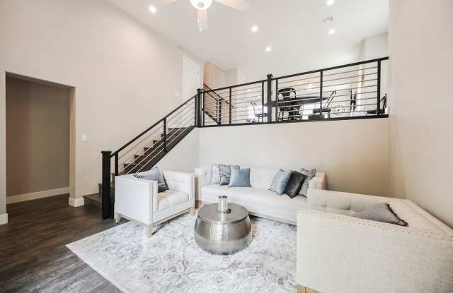 LAKE LAS VEGAS FULLY FURNISHED!! STUNNING 3 bedroom 2 1/2 Bath- A MUST SEE Gallery 4