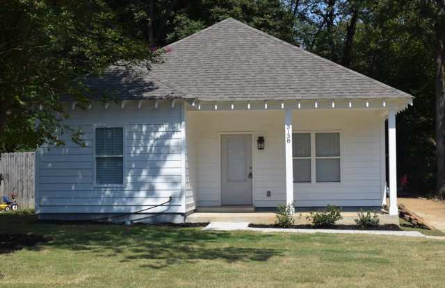 Charming and well-maintained 3 bedroom, 2 bath home with an open-concept design photos photos