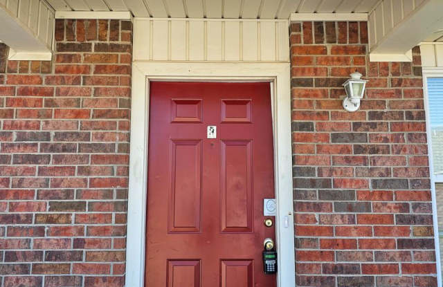 Cute 3 Bed/2 Bath Duplex on South Side of Fort Smith! - 1443 Brazil Avenue, Fort Smith, AR 72908