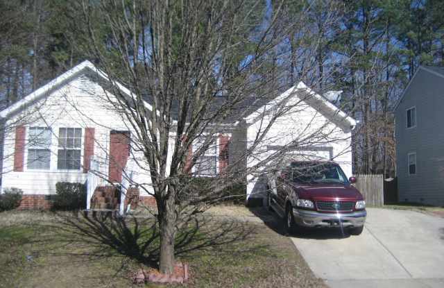 Wonderful 3 bedroom, 2 bathroom, home with fenced in yard! Available Now! photos photos