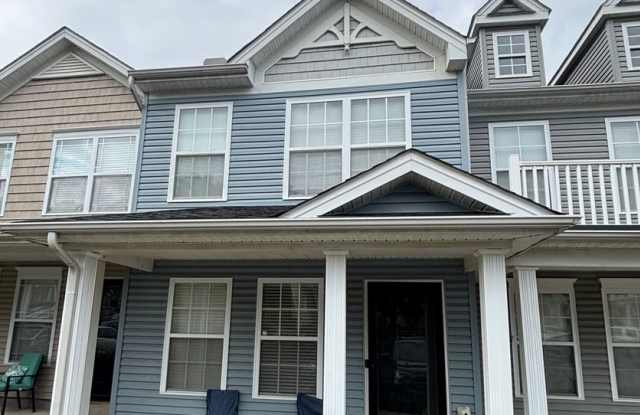 Adorable Townhouse in Autumn Ridge Neighborhood, Convenient to I-24 photos photos Adorable Townhouse in Autumn Ridge Neighborhood, Convenient to I-24 photos photos