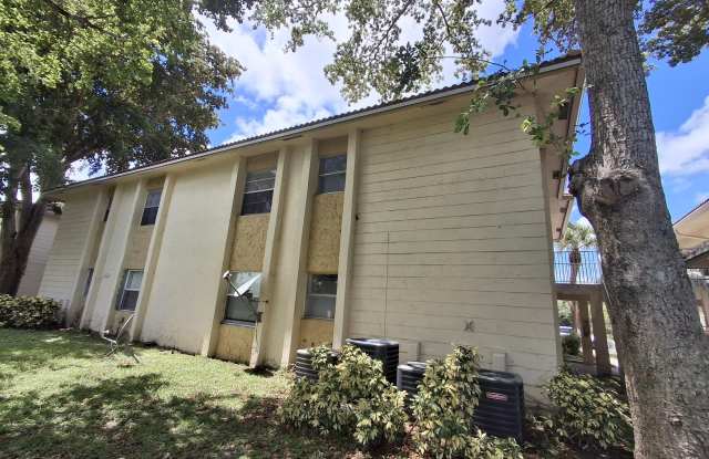 11506 Royal Palm Boulevard Gallery 2