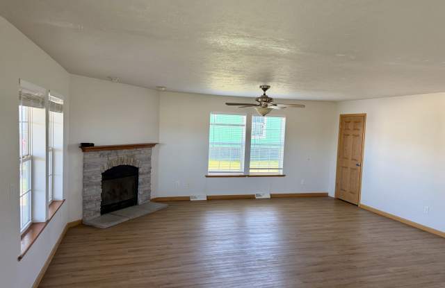 98 Meadowlark Lane Gallery 4
