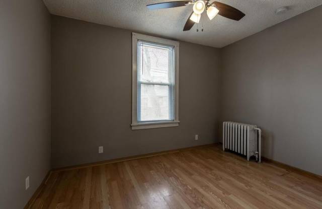 All Living Facilities on One Level. 3/1 Single Family Home. photos photos