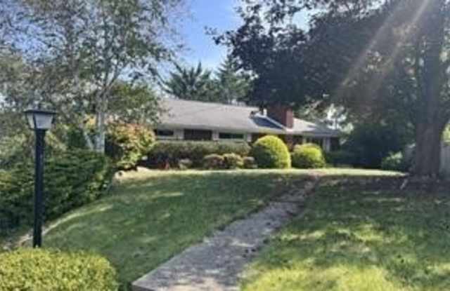 9462 Viewcrest Dr photos photos