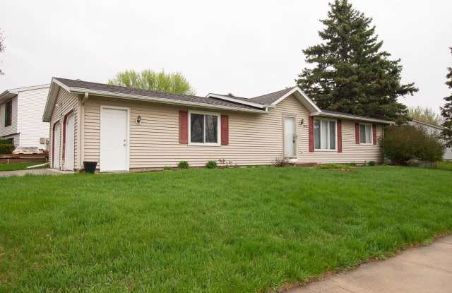 Ranch-style home with great fenced yard & patio! photos photos