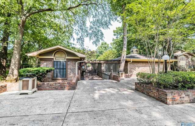 2007 Greenwood Place - 2007 Greenwood Place Southwest, Huntsville, AL 35802