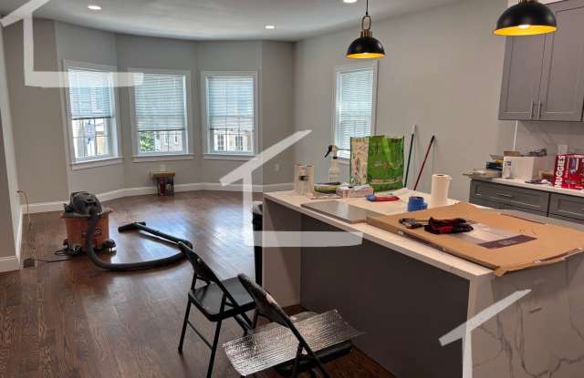 BEAUTIFUL 4 BED 2.5 BATH IN MISSION HIL!!!!!!! BROKER FEE PAID BY OWNER!!! photos photos