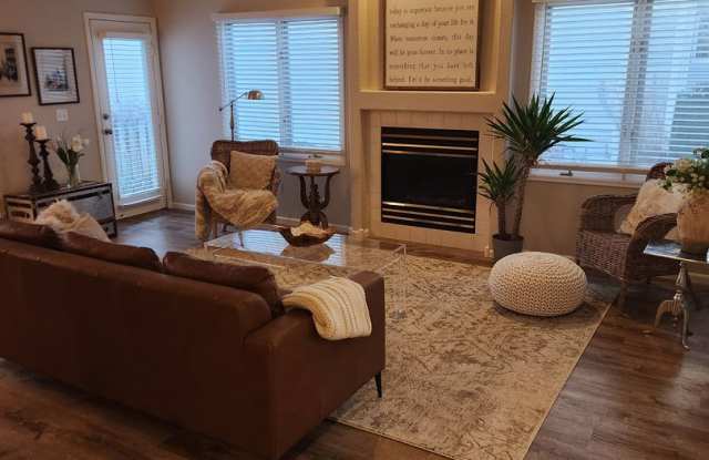 Gorgeous Townhome -Beautifully Remodeled! photos photos