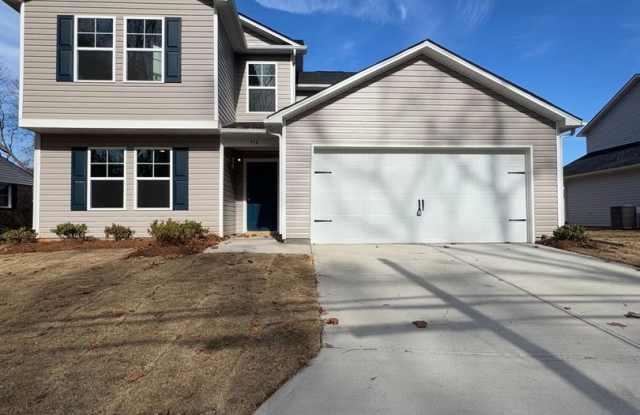 Spacious New Build 5BR House in Shelby - 916 West Sumter Street, Shelby, NC 28150