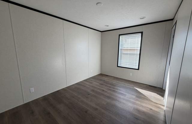 25794 Nuway Avenue Gallery 2