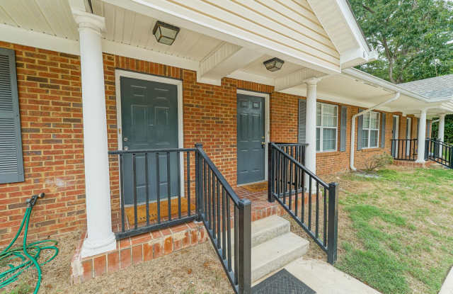 3 bedroom 3 bathroom home near FSU and TCC available NOW! Gallery 3