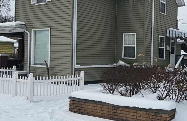 611 Liberty Dr Apt 2 photos photos