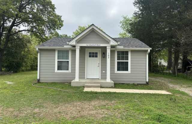 103 Wade St. Arp, TX photos photos