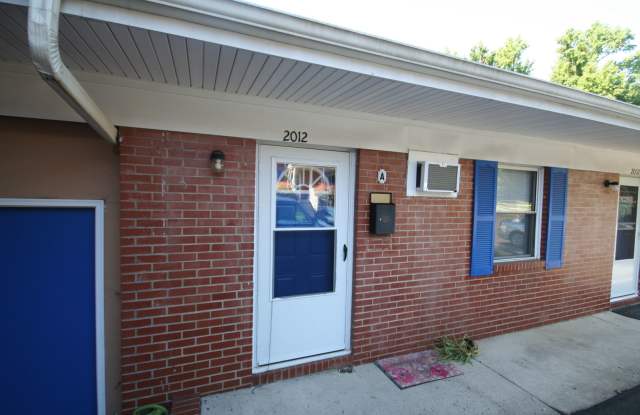 Spacious 1 Bedroom  Apartment Near Duke West and Hospital photos photos