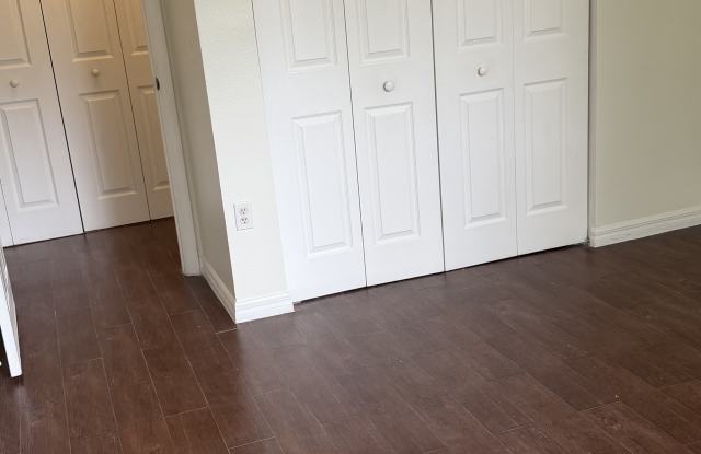 2442 Centergate Dr Gallery 2