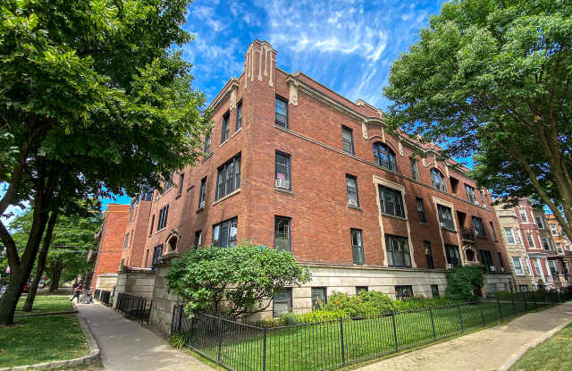 1200 West Waveland Avenue - 1200 West Waveland Avenue, Chicago, IL 60613
