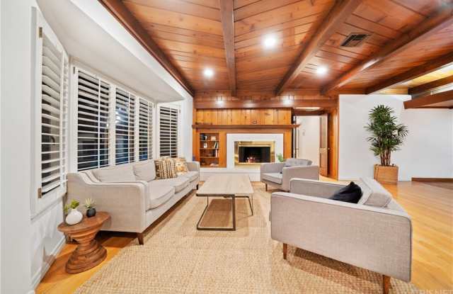 3621 Sunswept Drive Gallery 4