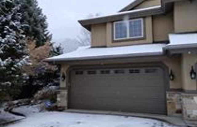 Spacious Cottonwood Heights Home with Vaulted Ceilings & Finished Basement photos photos