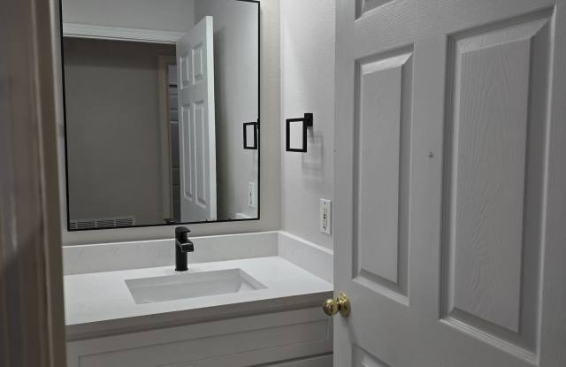 14528 Kristenright Lane Gallery 3