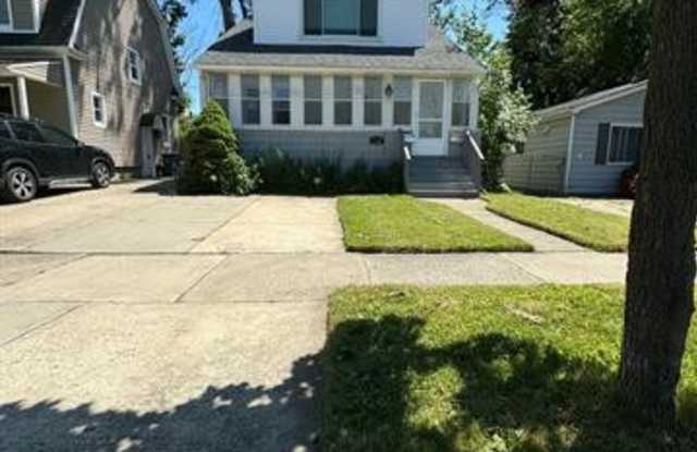 790 JEWELL (Lower) Street - 790 Jewell Street, Ferndale, MI 48220
