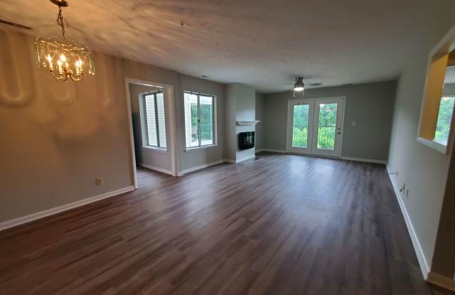 3392-13 Galleria Dr ~ Galleria Place Gallery 3