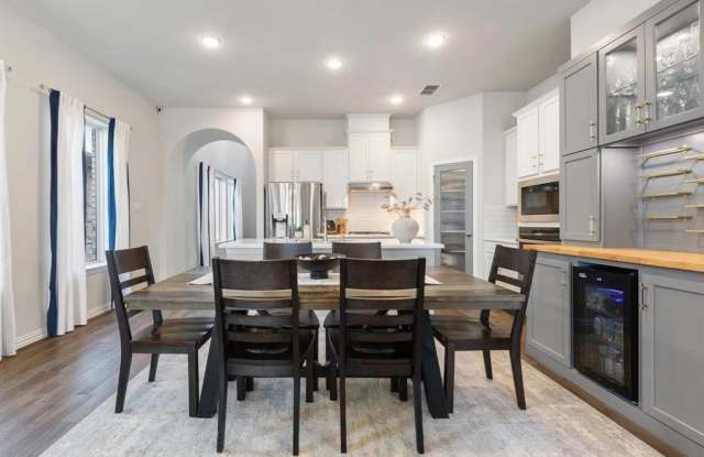 816 Brenham Avenue photos photos